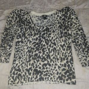 Cheetah pattern H & M mid sleeve shirt